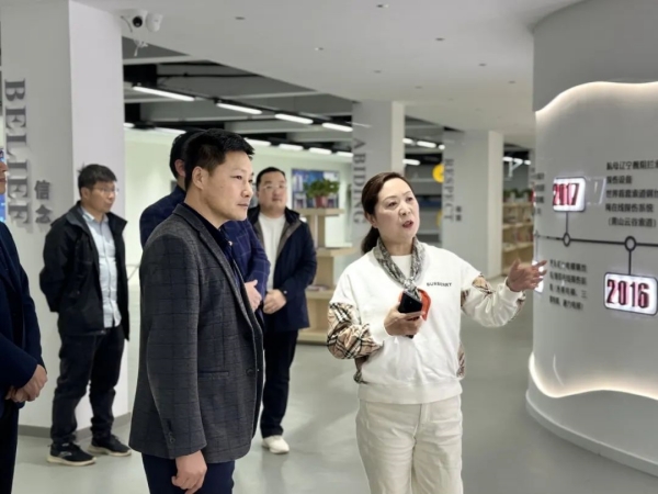 【公司動態】洛陽市科技局領導一行蒞臨91视频H下载考察調研